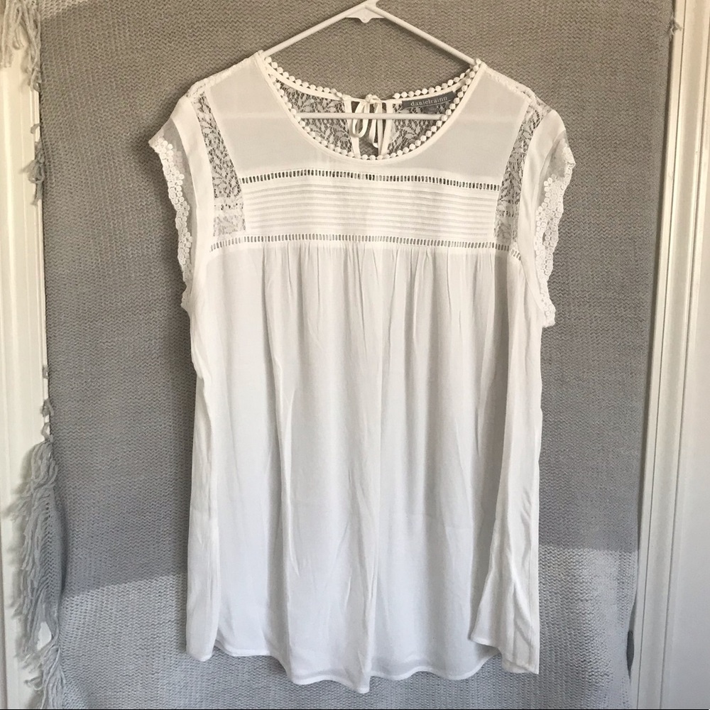 Daniel Rainn Women’s White Blouse Size 2X NWOT